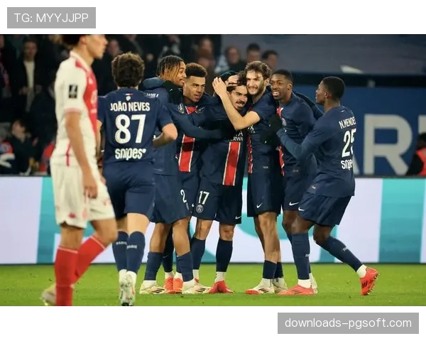 巴黎圣日耳曼客场战胜里昂,继续以8分优势领跑积分榜