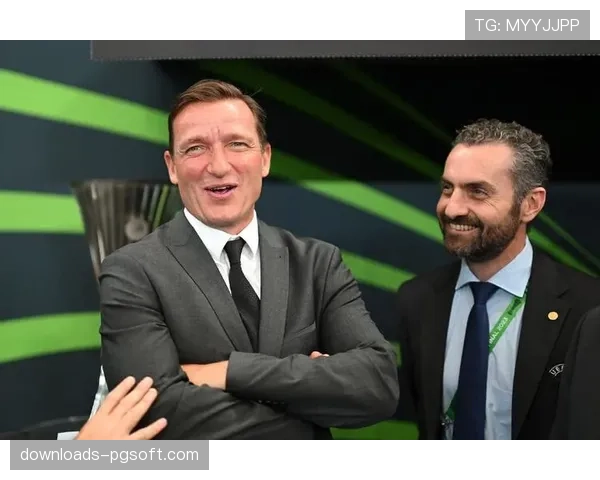 欧协联四分之一决赛,佛罗伦萨全场控球率仅40%但射正次数领先